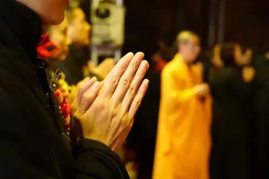 Vì sao chúng ta nên niệm Phật cho người thân đã mất trong vòng 49 ngày?